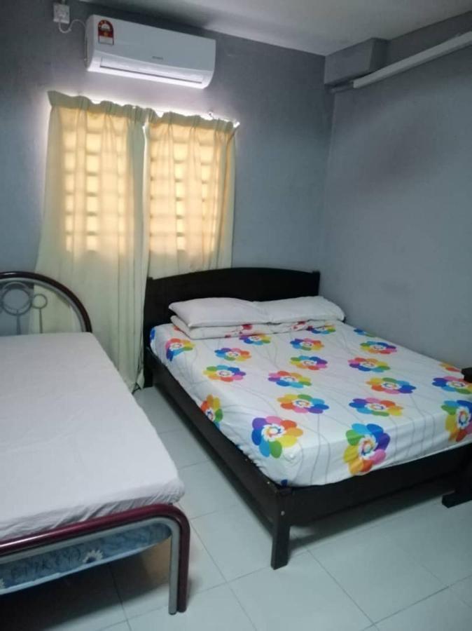 Homestay Perpaduan, Taman Bercham Raya Ulu Kinta Ipoh Perak Kampong Batu Lapan  Dış mekan fotoğraf